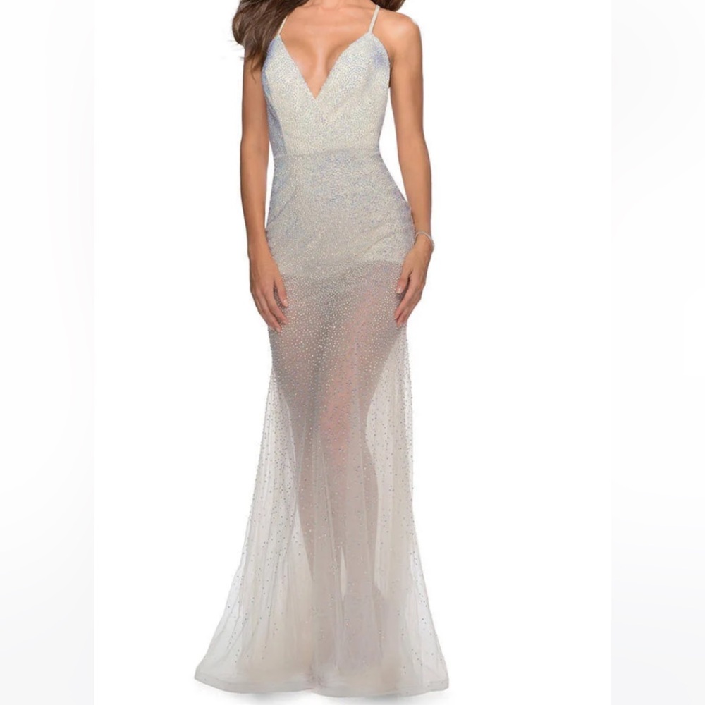 Sparkly white prom/hoco dress